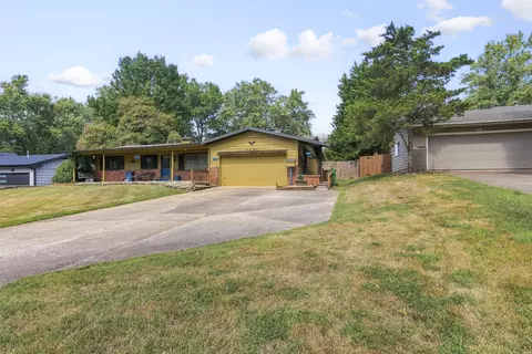 3151 E Wilshire Dr, Springfield, MO 65804