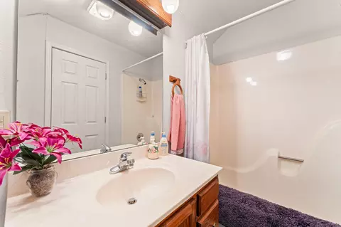 Bath - 121 Whispering Oaks, Branson, MO 65616 photo 4 of 4