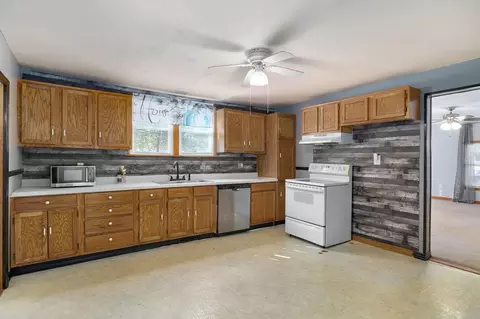 Kitchen - 1352 N Ethyl Ave, Springfield, MO 65802 photo 2 of 3