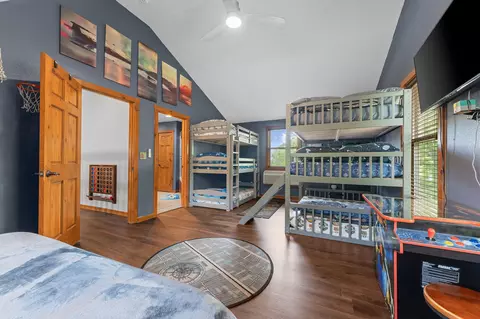 Bedroom - 42 Willow Oak Ln, Branson, MO 65616 photo 10 of 10