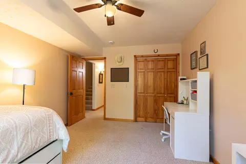 Bedroom - 218 Brookside Dr, Seymour, MO 65746 photo 6 of 8