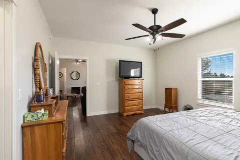 Bedroom - 779 E 446th Rd, Bolivar, MO 65613 photo 2 of 3