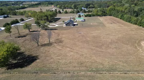 View/Area - 779 E 446th Rd, Bolivar, MO 65613 photo 3 of 5