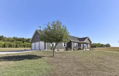 Exterior - 779 E 446th Rd, Bolivar, MO 65613 photo 10 of 12