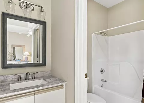 Bath - 835 Fairview St #11, Branson, MO 65616 photo 3 of 3