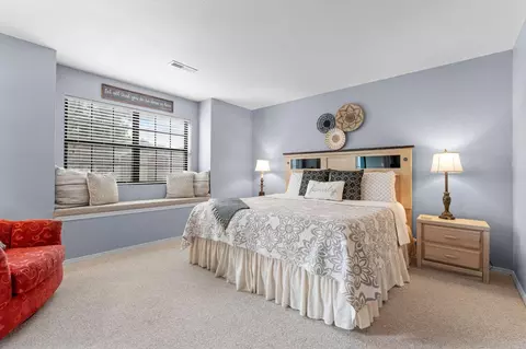 Bedroom - 2700 Green Mountain Dr #1, Branson, MO 65616 photo 5 of 9