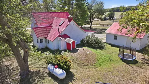 Exterior - 453 State Highway 32, Fair Play, MO 65649 photo 9 of 11