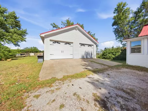 Exterior - 453 State Highway 32, Fair Play, MO 65649 photo 5 of 11