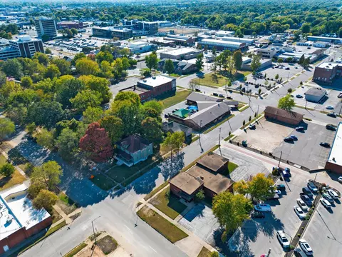 View/Area - 320 E Pacific St, Springfield, MO 65803 photo 3 of 5