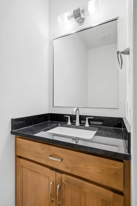 Bath - 1755 W Gaslight Dr, Springfield, MO 65810 photo 1 of 8