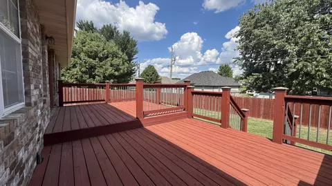 Exterior - 940 Bradford Ct, Marshfield, MO 65706 photo 4 of 8