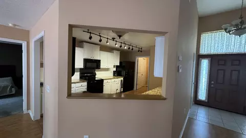 Kitchen - 940 Bradford Ct, Marshfield, MO 65706 photo 6 of 6