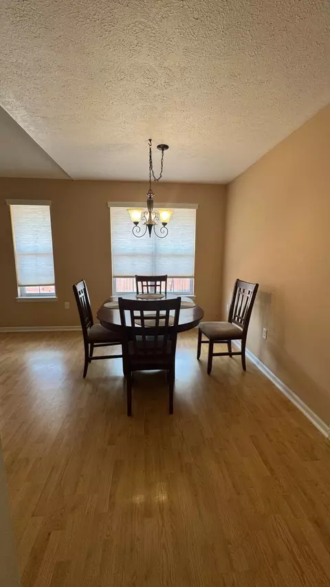 Dining - 940 Bradford Ct, Marshfield, MO 65706 photo 1 of 2
