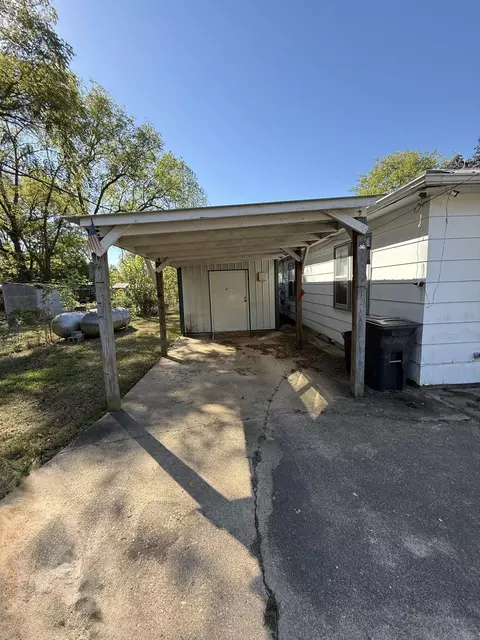 Exterior - 17150 3rd St, Winona, MO 65588 photo 3 of 4