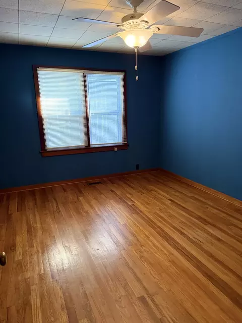 Bedroom - 17150 3rd St, Winona, MO 65588 photo 2 of 3