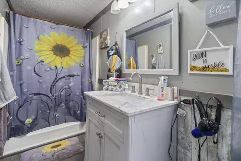 Bath - 10139 State Highway Ff, Zanoni, MO 65784 photo 1 of 1