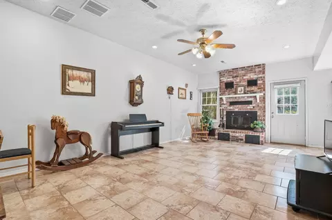 Living - 4307 N Willow Rd, Ozark, MO 65721 photo 3 of 3