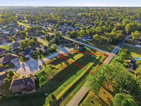 617 N Lincoln Ct, Ozark, MO 65721 photo 2