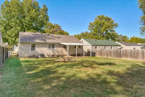 Exterior - 1838 S Kimbrough Ave, Springfield, MO 65807 photo 6 of 9