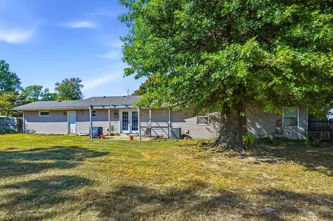 Exterior - 442 S Prince Ln, Springfield, MO 65802 photo 8 of 8