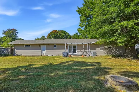Exterior - 442 S Prince Ln, Springfield, MO 65802 photo 7 of 8