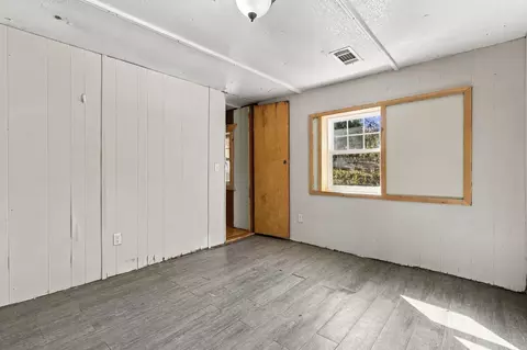 Bedroom - 25112 Farm Road 1263, Shell Knob, MO 65747 photo 5 of 5