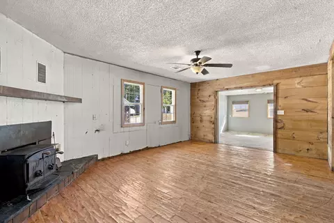 Living - 25112 Farm Road 1263, Shell Knob, MO 65747 photo 3 of 4