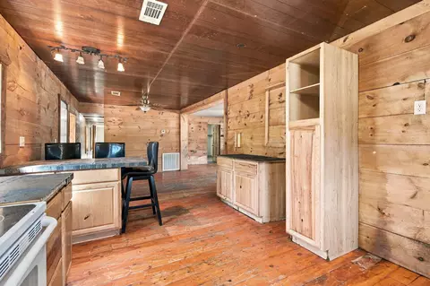 Kitchen - 25112 Farm Road 1263, Shell Knob, MO 65747 photo 3 of 3