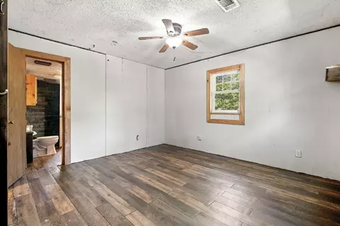 Bedroom - 25112 Farm Road 1263, Shell Knob, MO 65747 photo 1 of 5