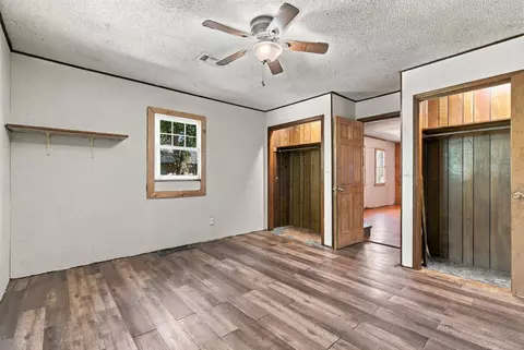 Bedroom - 25112 Farm Road 1263, Shell Knob, MO 65747 photo 3 of 5