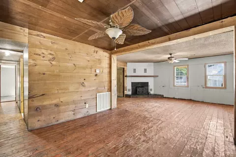Living - 25112 Farm Road 1263, Shell Knob, MO 65747 photo 4 of 4