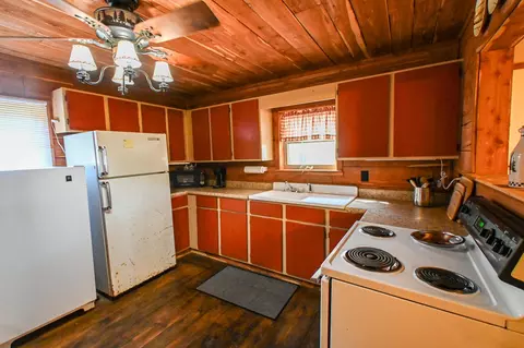 Kitchen - 2430 SW 453 Pvt Rd, El Dorado Springs, MO 64744 photo 2 of 3
