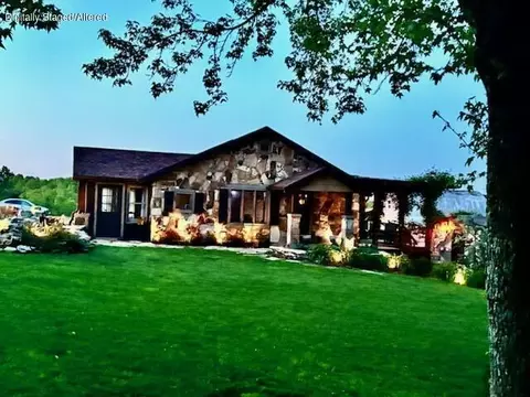 265-267 Walker Rd, Chadwick, MO 65629