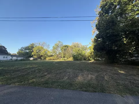 105 S Euclid Ave, Marionville, MO 65705