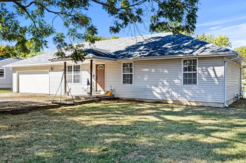 109 N Westview Dr, Marionville, MO 65705