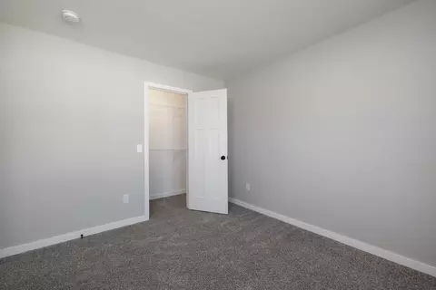 Bedroom - 753 E Penzance Cir, Nixa, MO 65714 photo 5 of 9