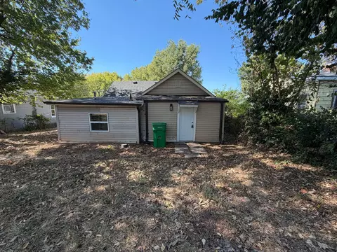 Exterior - 530 N Franklin Ave, Springfield, MO 65802 photo 2 of 3