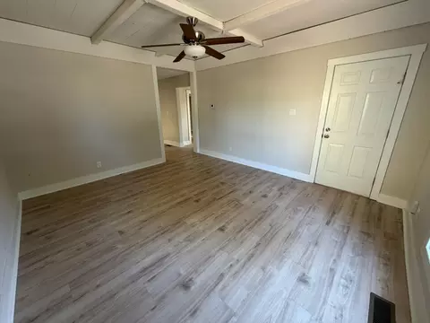 Living - 530 N Franklin Ave, Springfield, MO 65802 photo 2 of 2