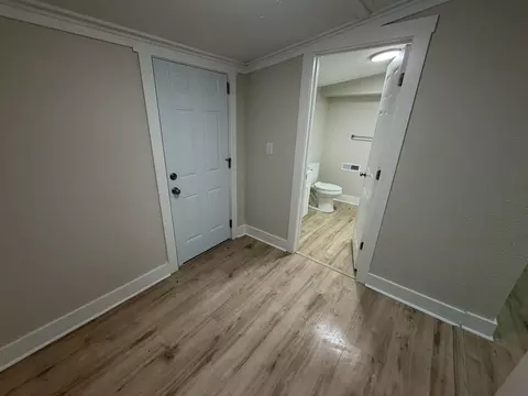 Entry Way - 530 N Franklin Ave, Springfield, MO 65802 photo 1 of 2