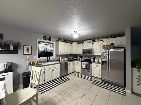 Kitchen - 903 N Alberta St, Buffalo, MO 65622 photo 1 of 3