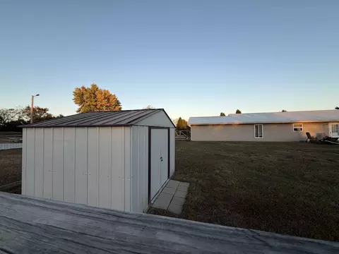 Exterior - 903 N Alberta St, Buffalo, MO 65622 photo 7 of 9