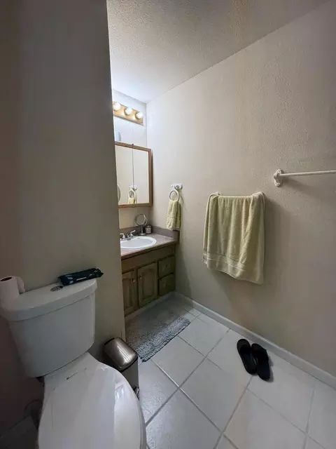 Bath - 903 N Alberta St, Buffalo, MO 65622 photo 4 of 4