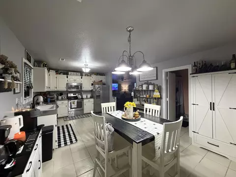 Kitchen - 903 N Alberta St, Buffalo, MO 65622 photo 3 of 3