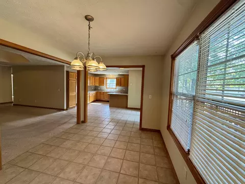 Dining - 425 S Canton Ave, Springfield, MO 65802 photo 1 of 1