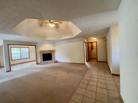 Living - 425 S Canton Ave, Springfield, MO 65802 photo 3 of 4