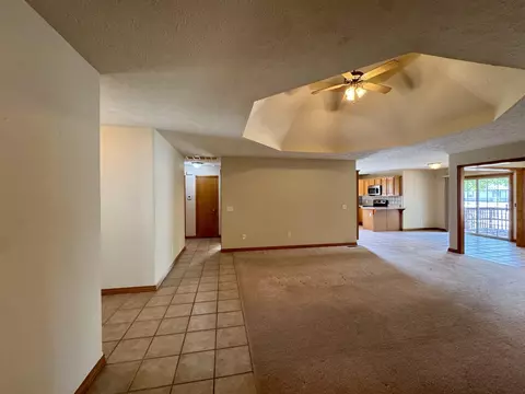 Entry Way - 425 S Canton Ave, Springfield, MO 65802 photo 1 of 1