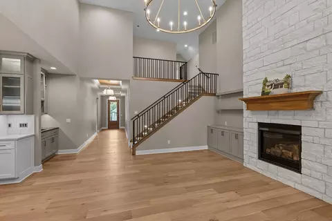 Living - 5786 S Brightwater Trl, Springfield, MO 65810 photo 2 of 3