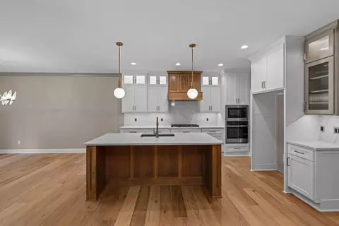 Kitchen - 5786 S Brightwater Trl, Springfield, MO 65810 photo 1 of 3