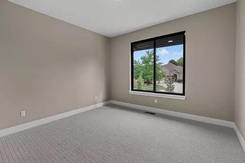 Bedroom - 5786 S Brightwater Trl, Springfield, MO 65810 photo 3 of 8