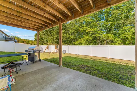 Exterior - 525 Emory Creek Blvd, Branson, MO 65616 photo 2 of 6